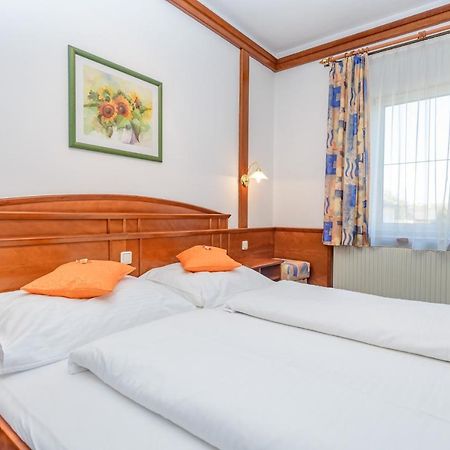 Gasthof Stoeckler Hotel Enns Buitenkant foto