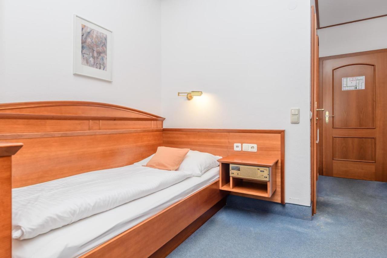 Gasthof Stoeckler Hotel Enns Buitenkant foto