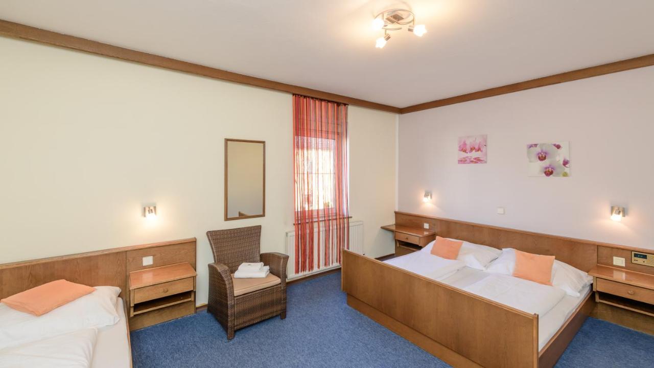 Gasthof Stoeckler Hotel Enns Buitenkant foto