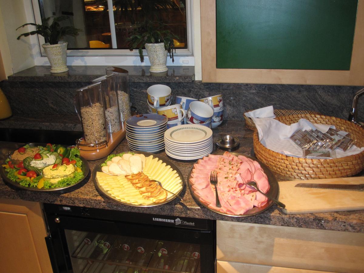 Gasthof Stoeckler Hotel Enns Buitenkant foto